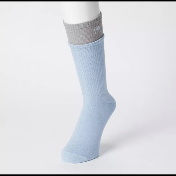 UNIQLO x JW ANDERSON Layered Socks Light Blue Gray Unisex 27-29cm Shoe Size 8-11 - Picture 2 of 5